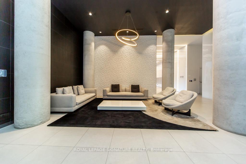 Photo 4 of Unit 1019, 158 Front Street E, Toronto, Moss Park — HOMEH