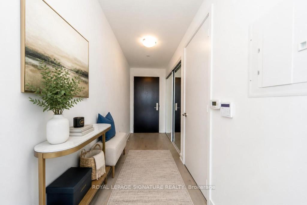 Photo 5 of Unit 1019, 158 Front Street E, Toronto, Moss Park — HOMEH
