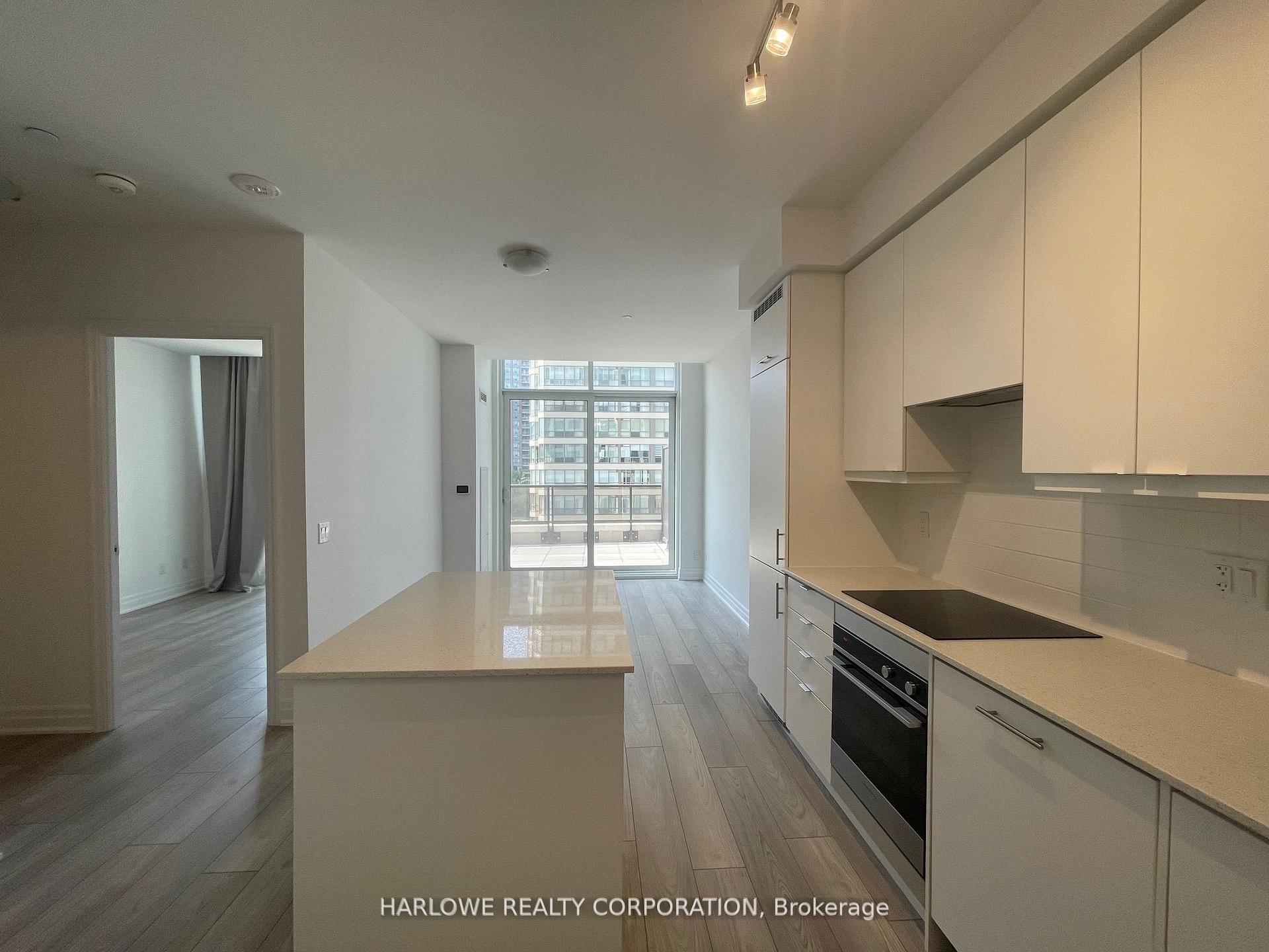 Photo 2 of Unit 501, 36 Elm Drive, Mississauga, Fairview — HOMEH