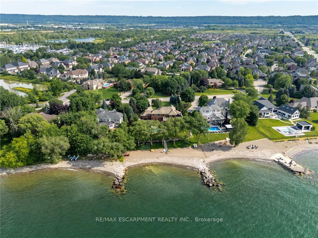 Photo 3 of 17 Lochside Drive, Hamilton, Winona Park — HOMEH