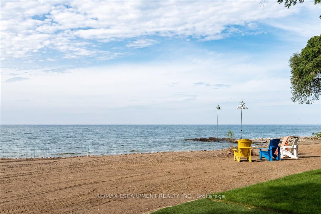 Photo 5 of 17 Lochside Drive, Hamilton, Winona Park — HOMEH