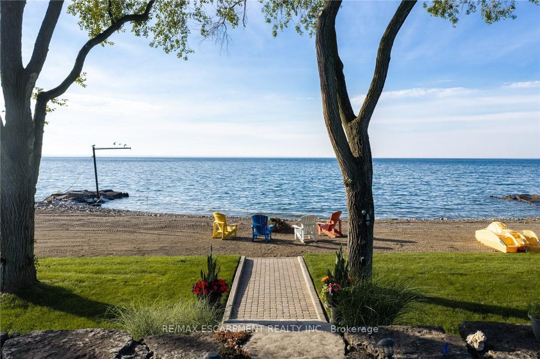 Photo 6 of 17 Lochside Drive, Hamilton, Winona Park — HOMEH