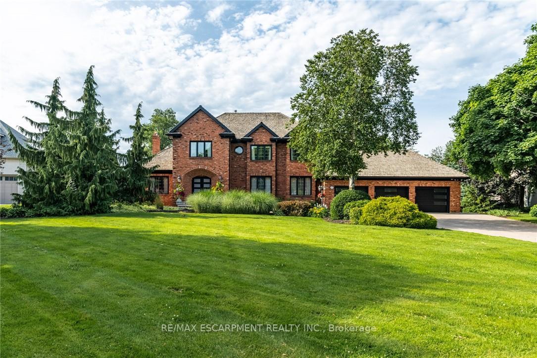 Photo 15 of 17 Lochside Drive, Hamilton, Winona Park — HOMEH