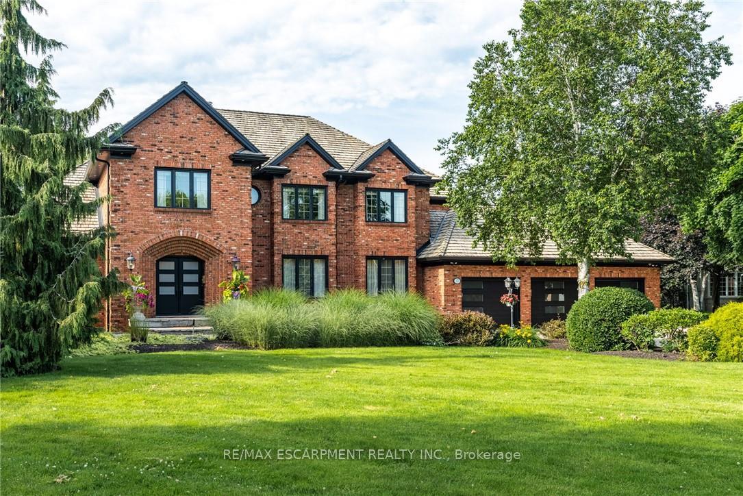 Photo 16 of 17 Lochside Drive, Hamilton, Winona Park — HOMEH