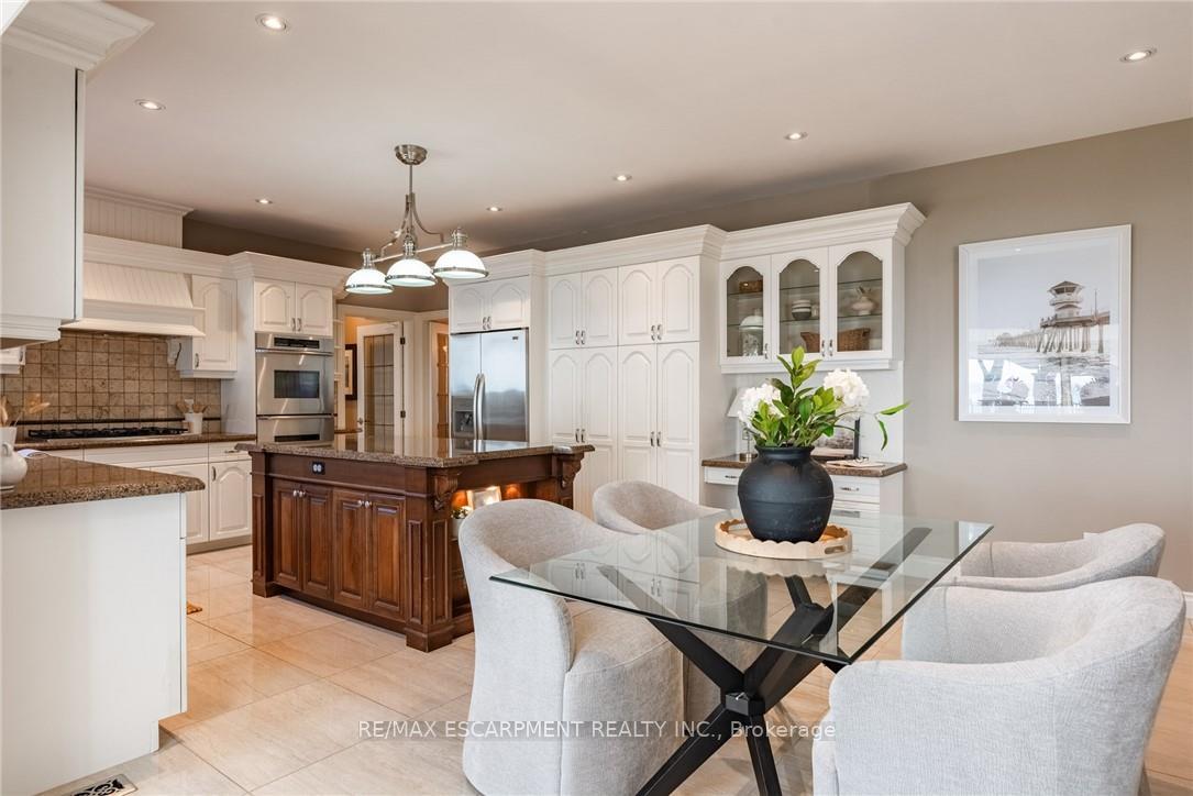 Photo 27 of 17 Lochside Drive, Hamilton, Winona Park — HOMEH