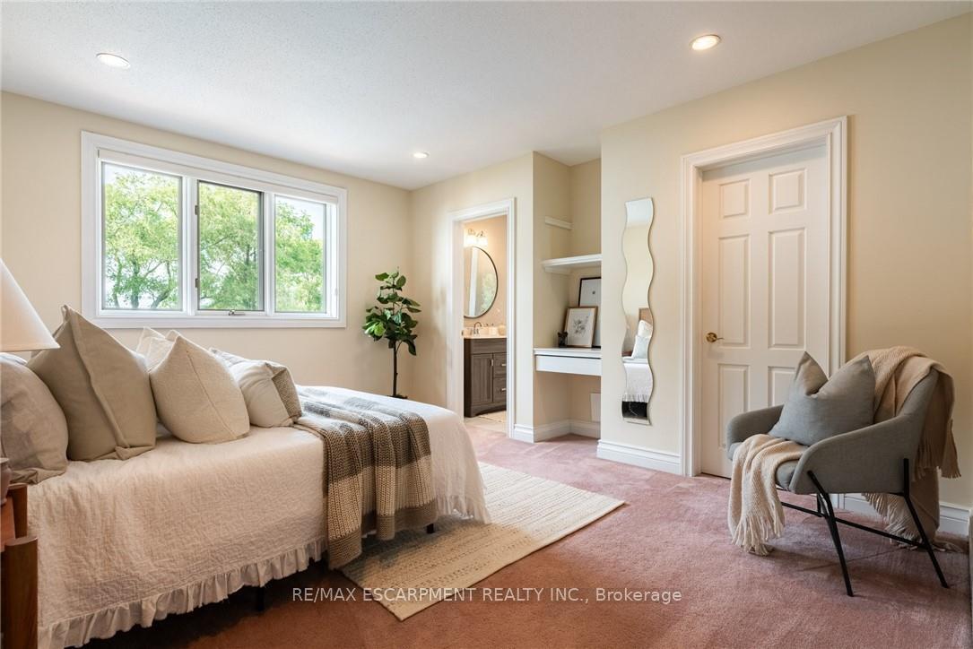 Photo 43 of 17 Lochside Drive, Hamilton, Winona Park — HOMEH