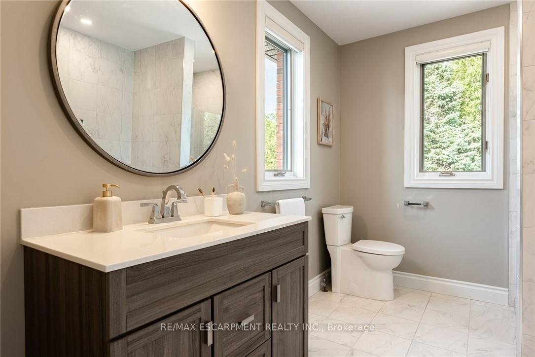 Photo 44 of 17 Lochside Drive, Hamilton, Winona Park — HOMEH