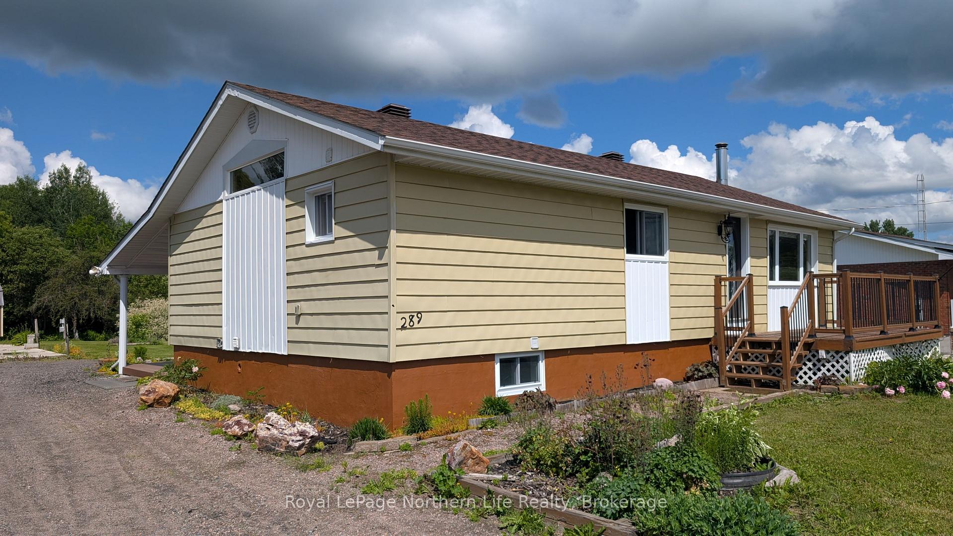 Photo 3 of 289 Dovercourt Road, West Nipissing, Sturgeon Falls — HOMEH