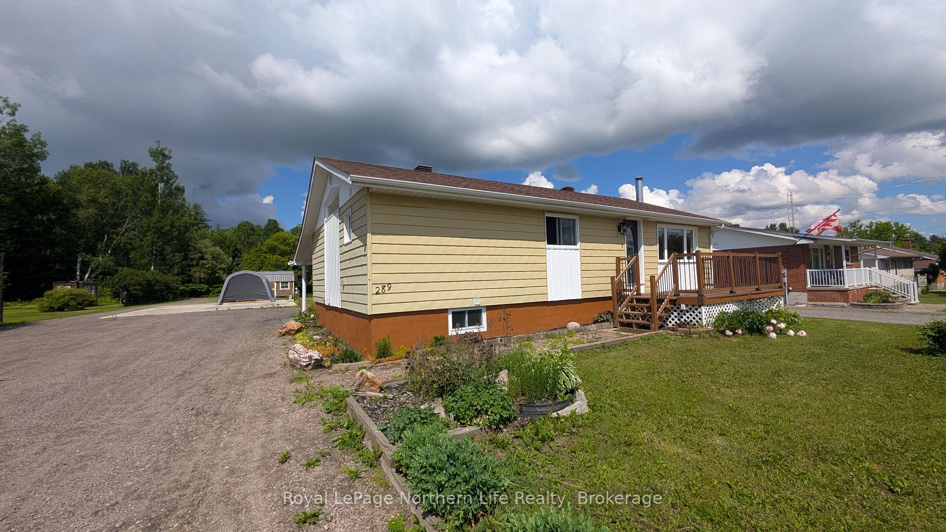 Photo 32 of 289 Dovercourt Road, West Nipissing, Sturgeon Falls — HOMEH