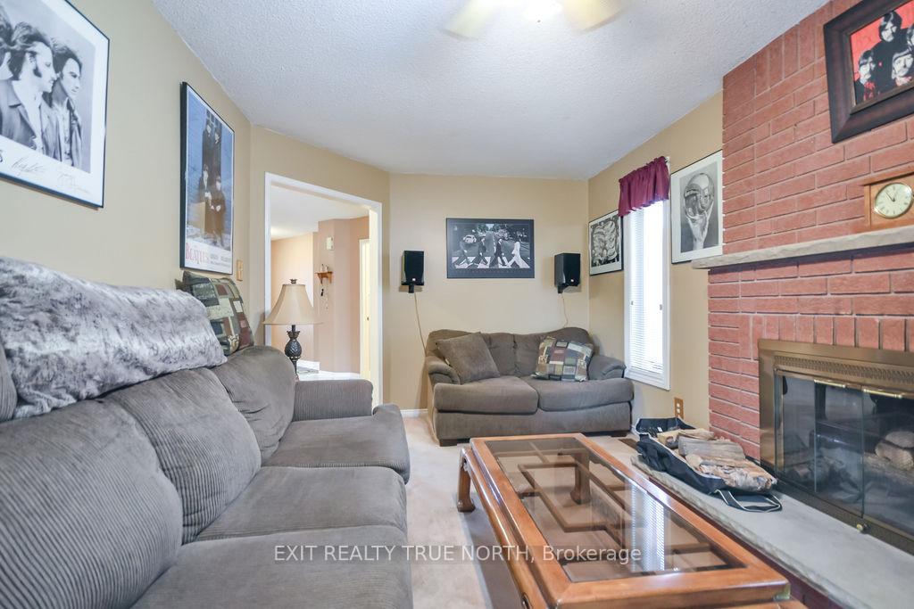 Photo 8 of 53 Etherington Crescent, Barrie, West Bayfield — HOMEH