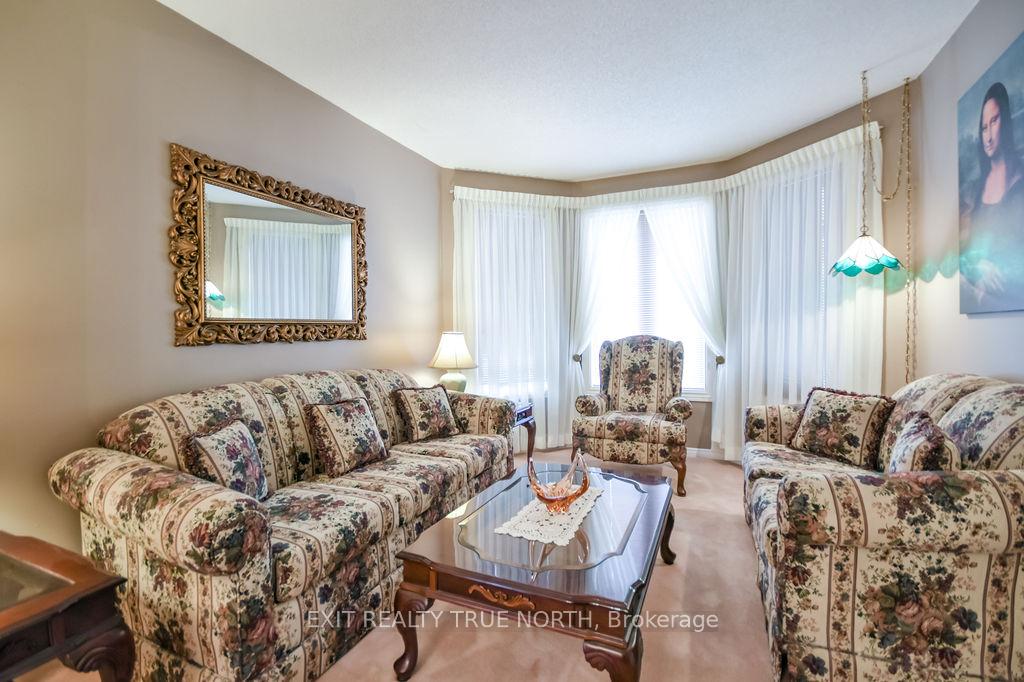 Photo 14 of 53 Etherington Crescent, Barrie, West Bayfield — HOMEH