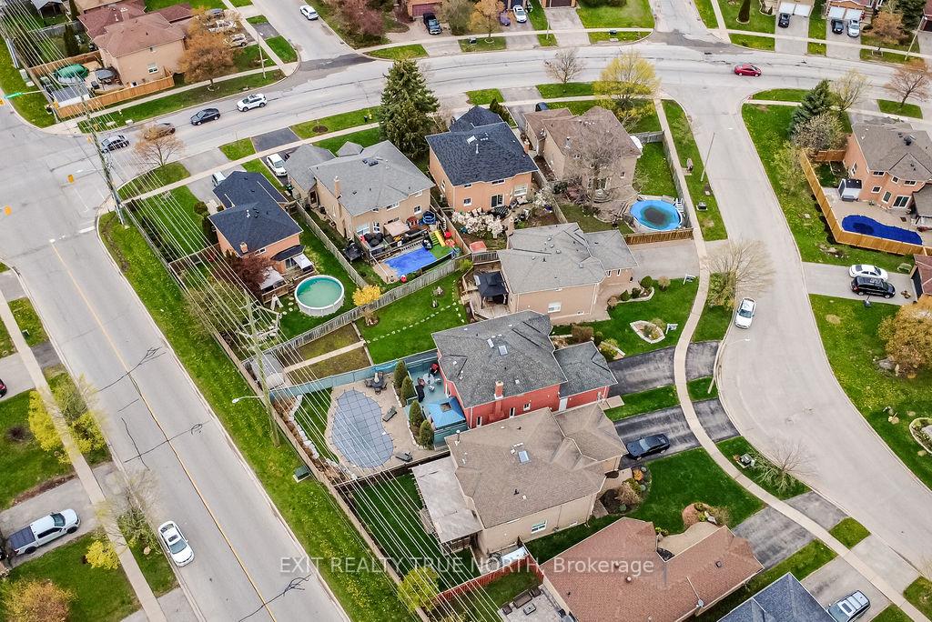 Photo 39 of 53 Etherington Crescent, Barrie, West Bayfield — HOMEH