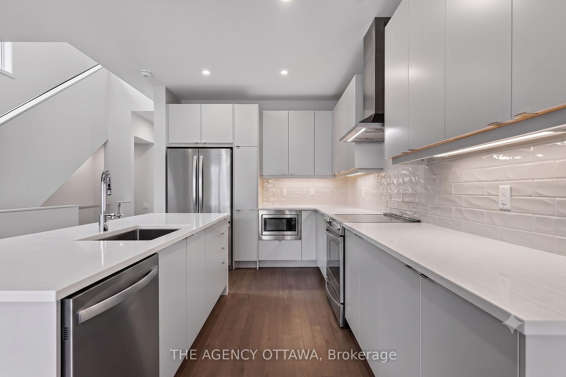 Photo 7 of 382 Walden Drive, Ottawa, Kanata - Kanata Lakes/Heritage Hills — HOMEH