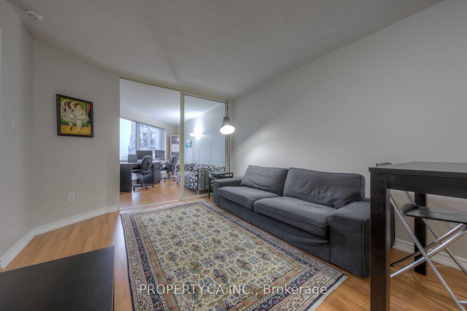 Front of Unit 2107, 1001 Bay Street