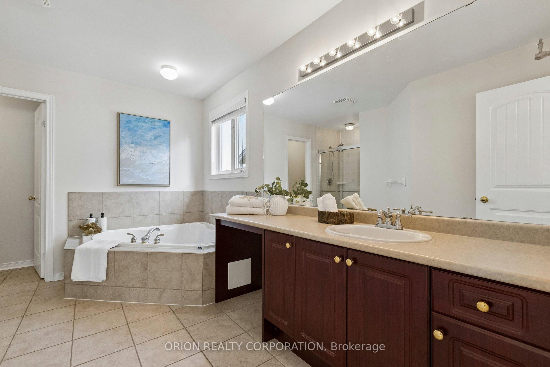 Photo 34 of 48 Apple Ridge Drive, Kitchener, Doon South — HOMEH