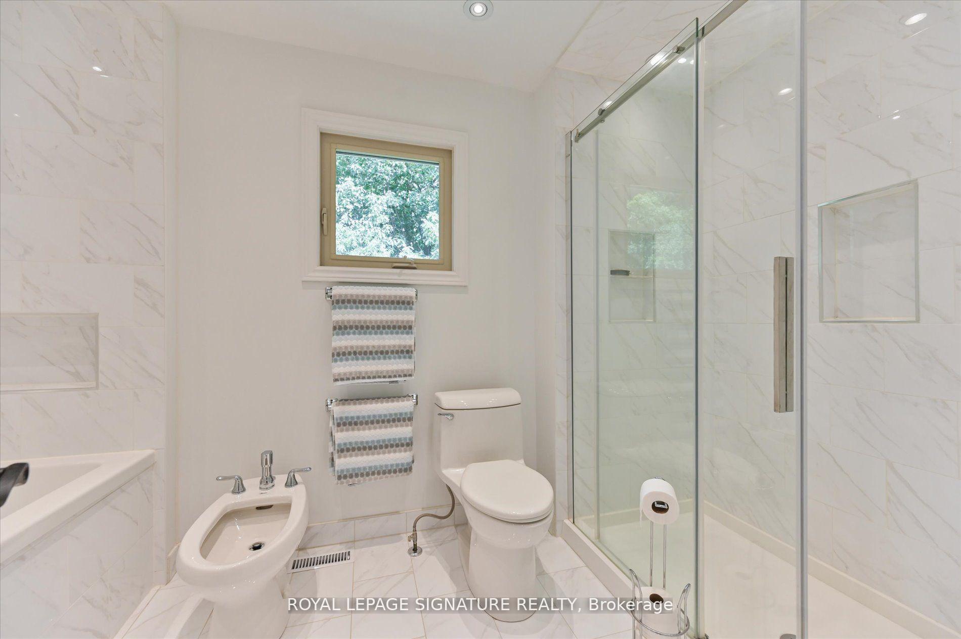 Photo 24 of 3417 Sanderling Crescent, Mississauga, Erin Mills — HOMEH