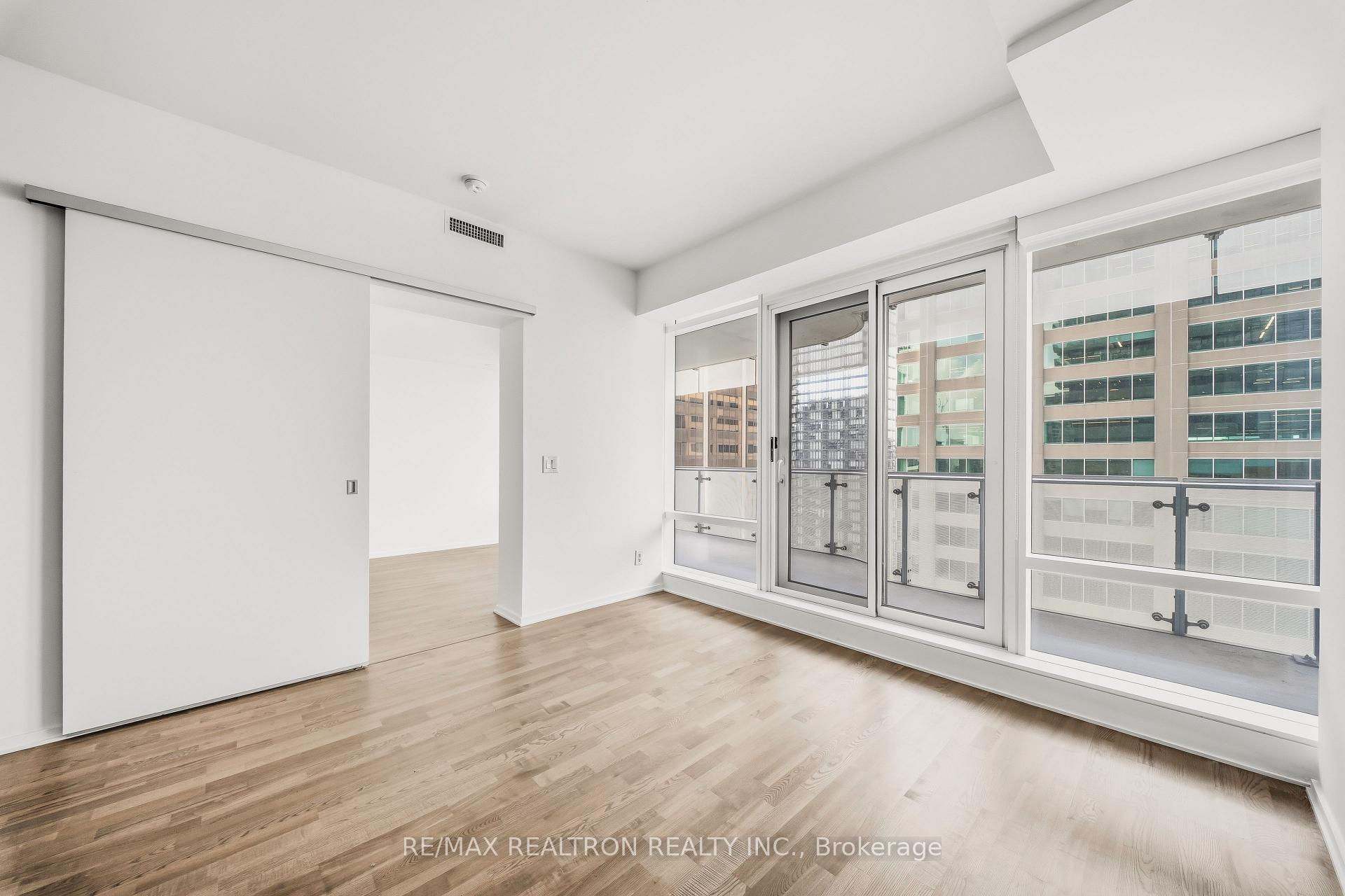 Photo 13 of Unit 3211, 1 bloor Street E, Toronto, Church-Yonge Corridor — HOMEH