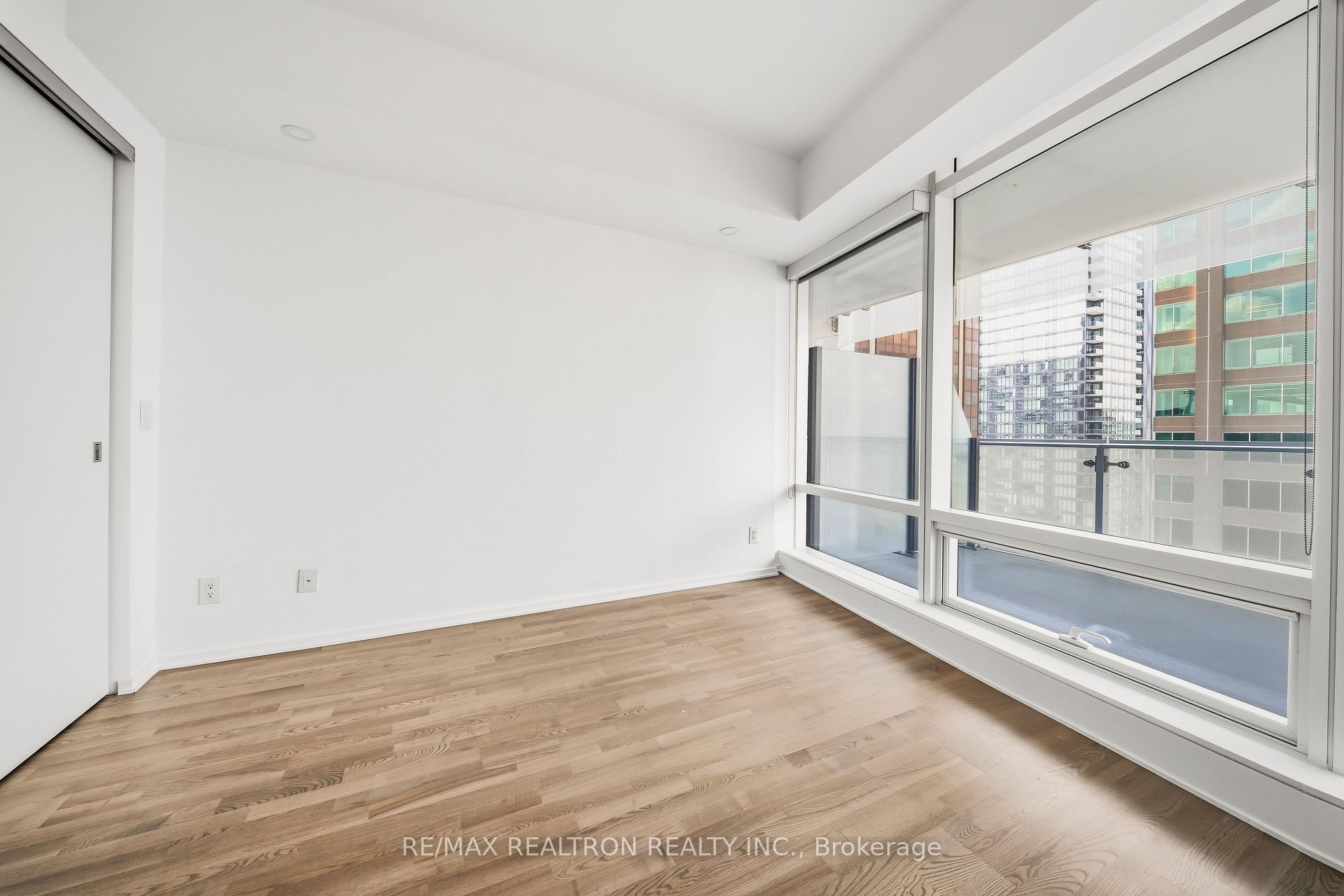 Photo 15 of Unit 3211, 1 bloor Street E, Toronto, Church-Yonge Corridor — HOMEH