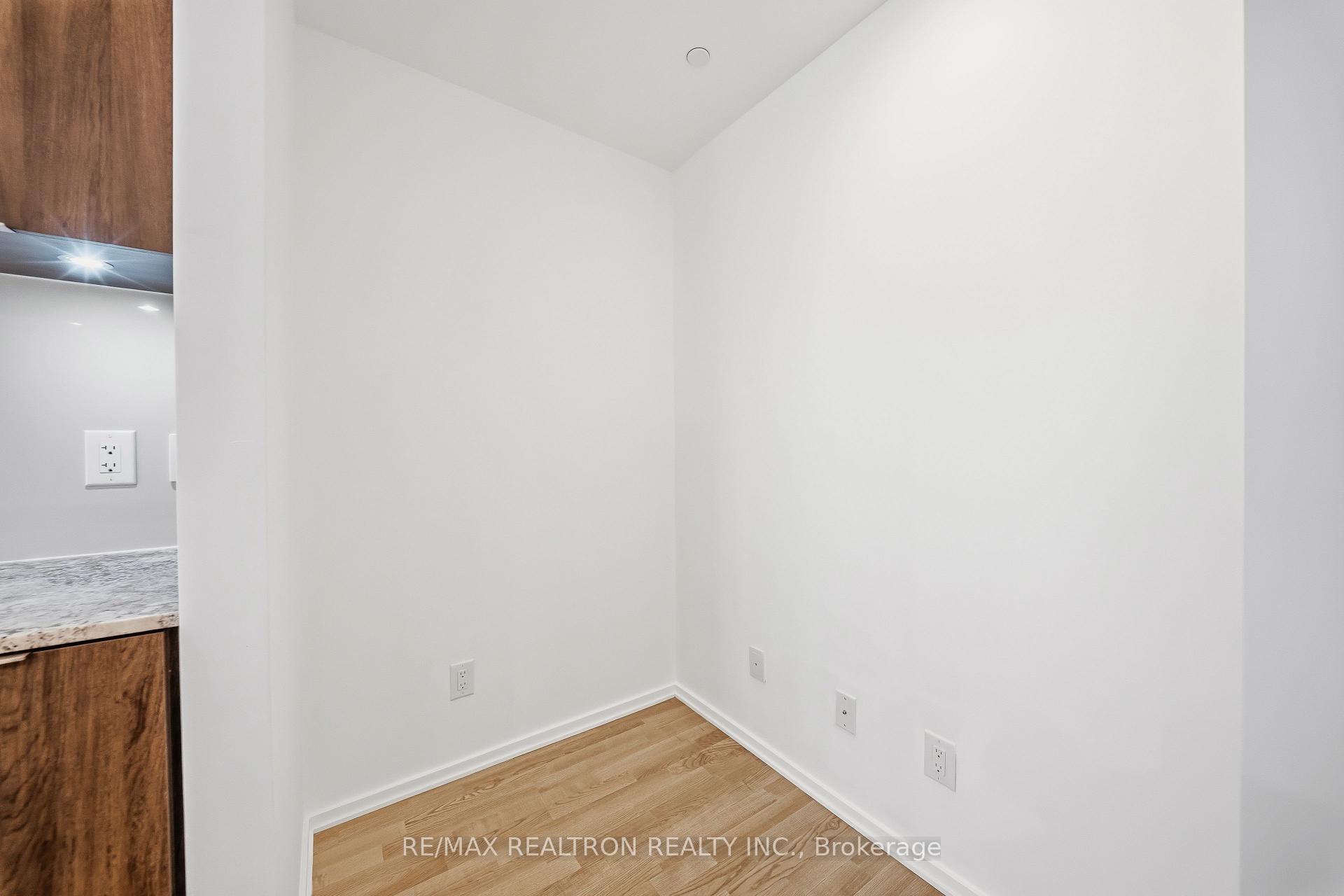 Photo 19 of Unit 3211, 1 bloor Street E, Toronto, Church-Yonge Corridor — HOMEH