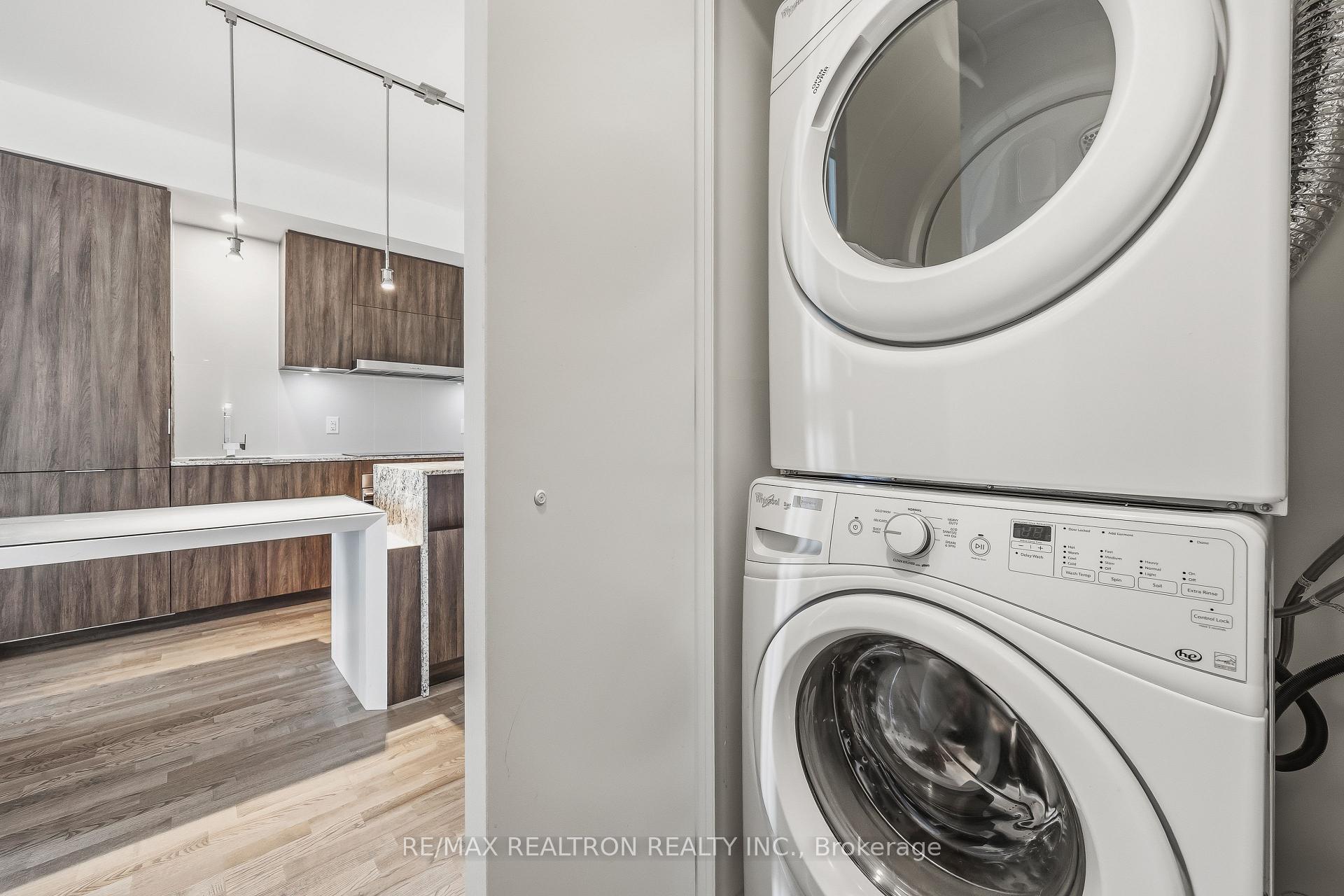 Photo 21 of Unit 3211, 1 bloor Street E, Toronto, Church-Yonge Corridor — HOMEH