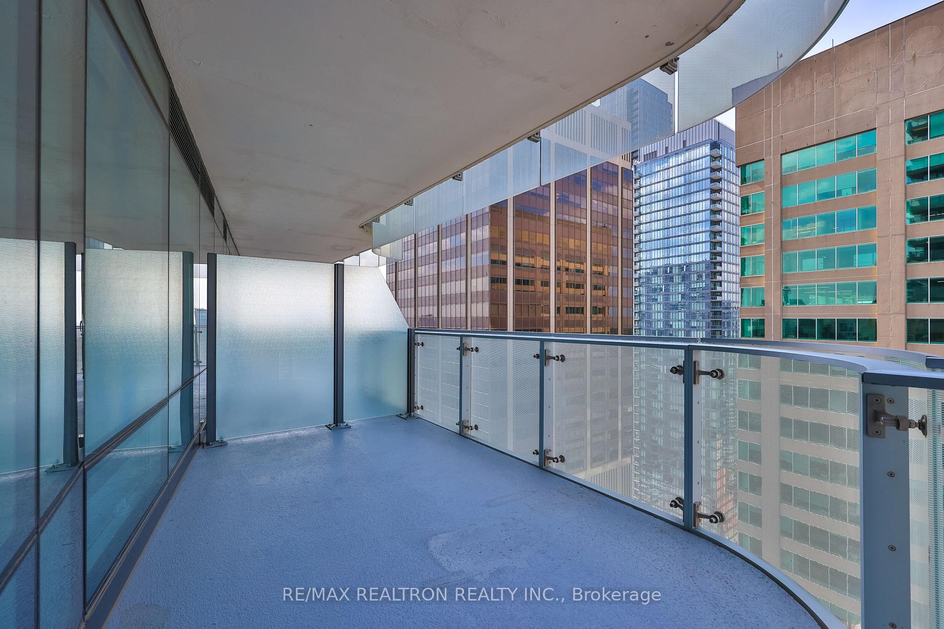 Photo 22 of Unit 3211, 1 bloor Street E, Toronto, Church-Yonge Corridor — HOMEH