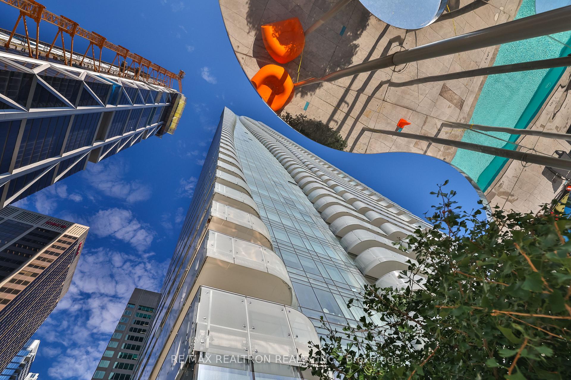 Photo 43 of Unit 3211, 1 bloor Street E, Toronto, Church-Yonge Corridor — HOMEH