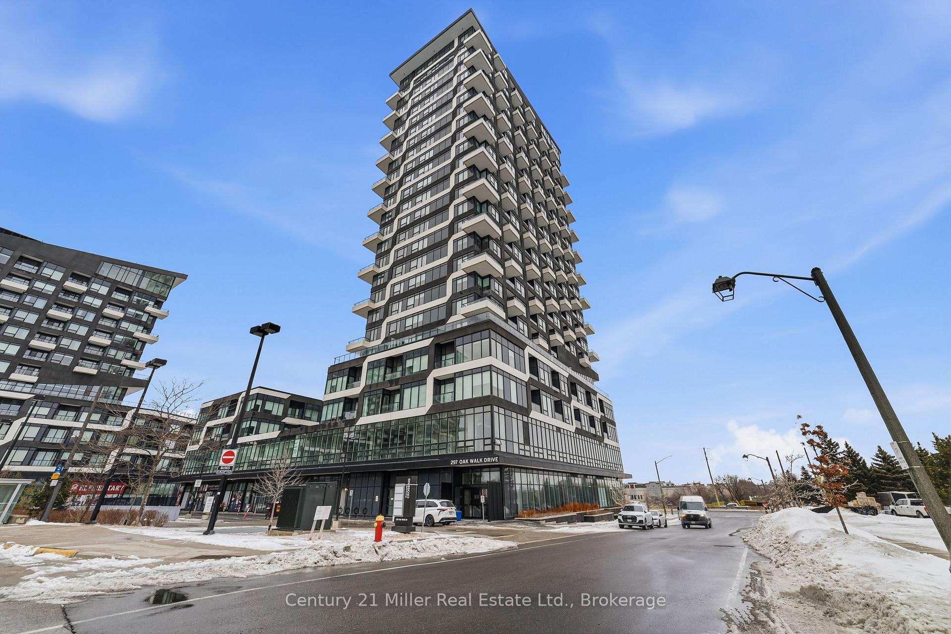 Front of Unit 320, 297 Oak Walk Drive