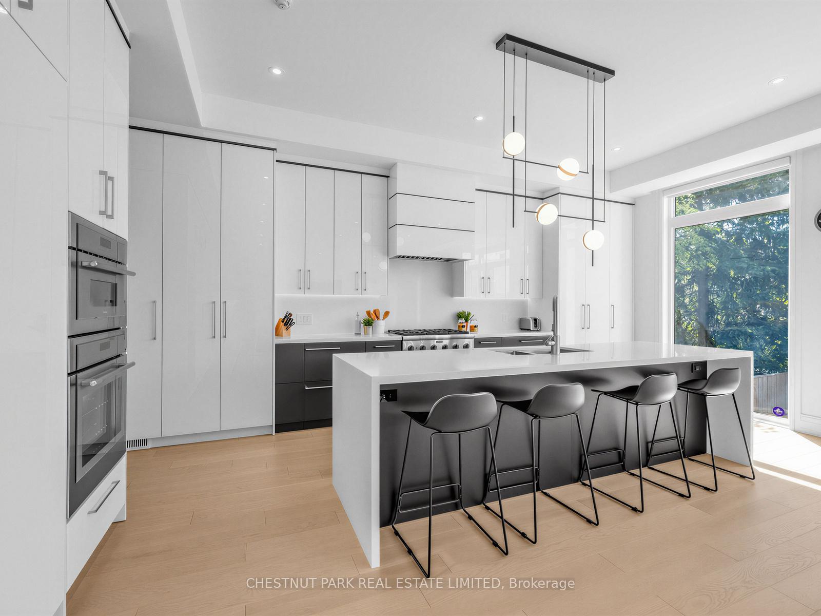 Photo 11 of 86 Lynnhaven Road, Toronto, Englemount-Lawrence — HOMEH