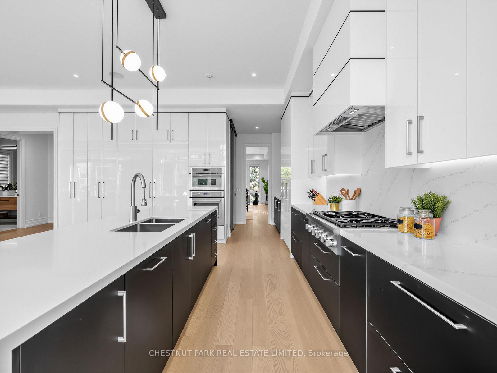 Photo 12 of 86 Lynnhaven Road, Toronto, Englemount-Lawrence — HOMEH