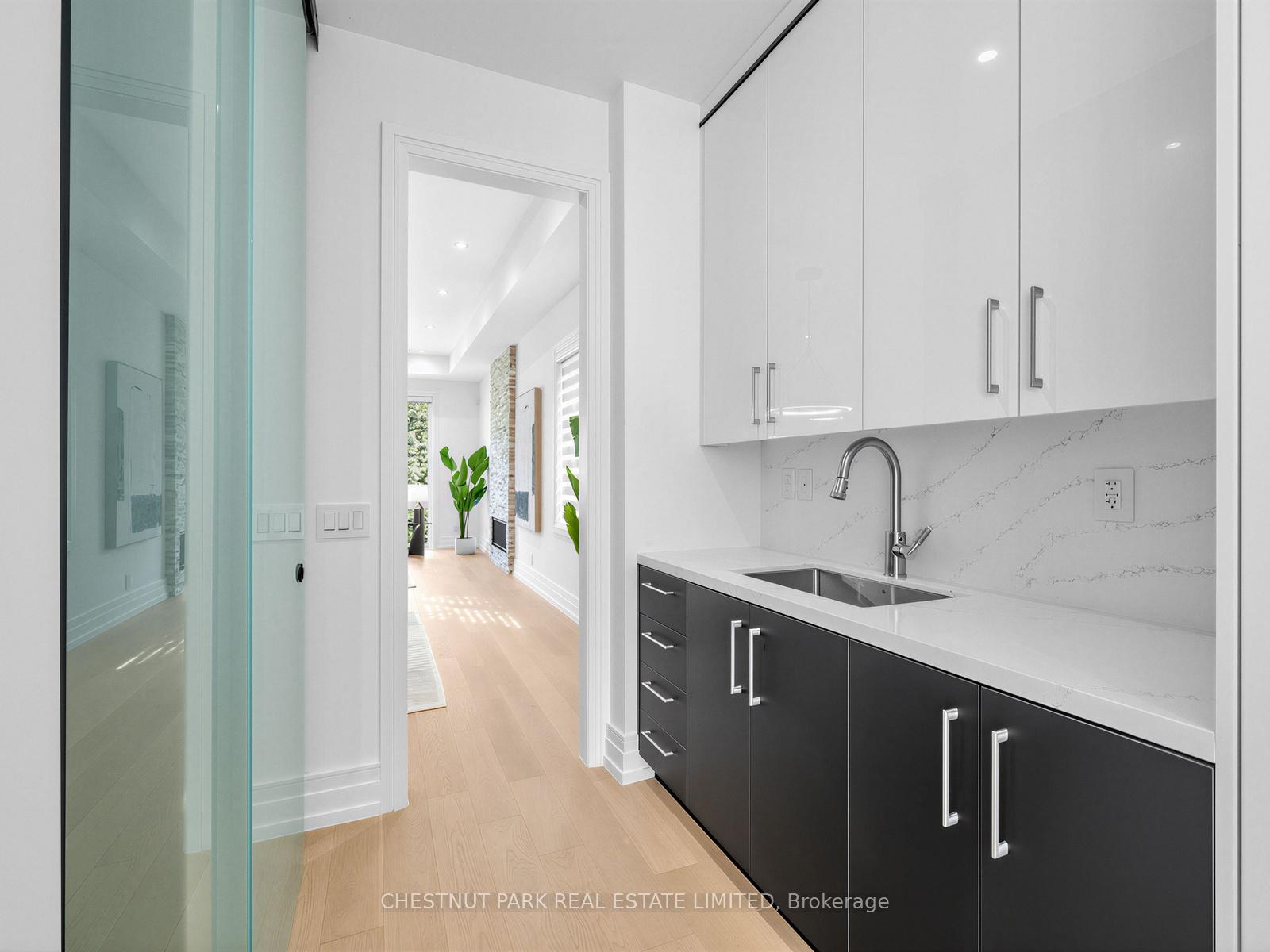 Photo 13 of 86 Lynnhaven Road, Toronto, Englemount-Lawrence — HOMEH