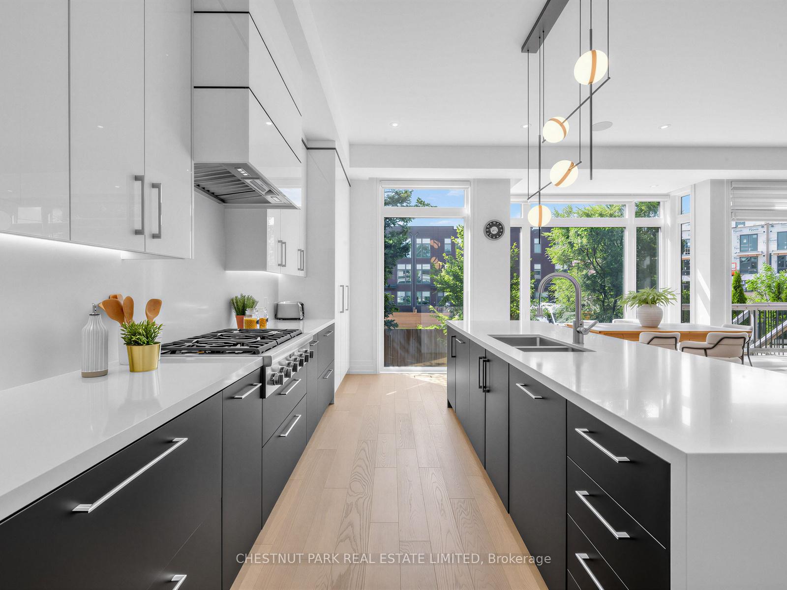 Photo 14 of 86 Lynnhaven Road, Toronto, Englemount-Lawrence — HOMEH