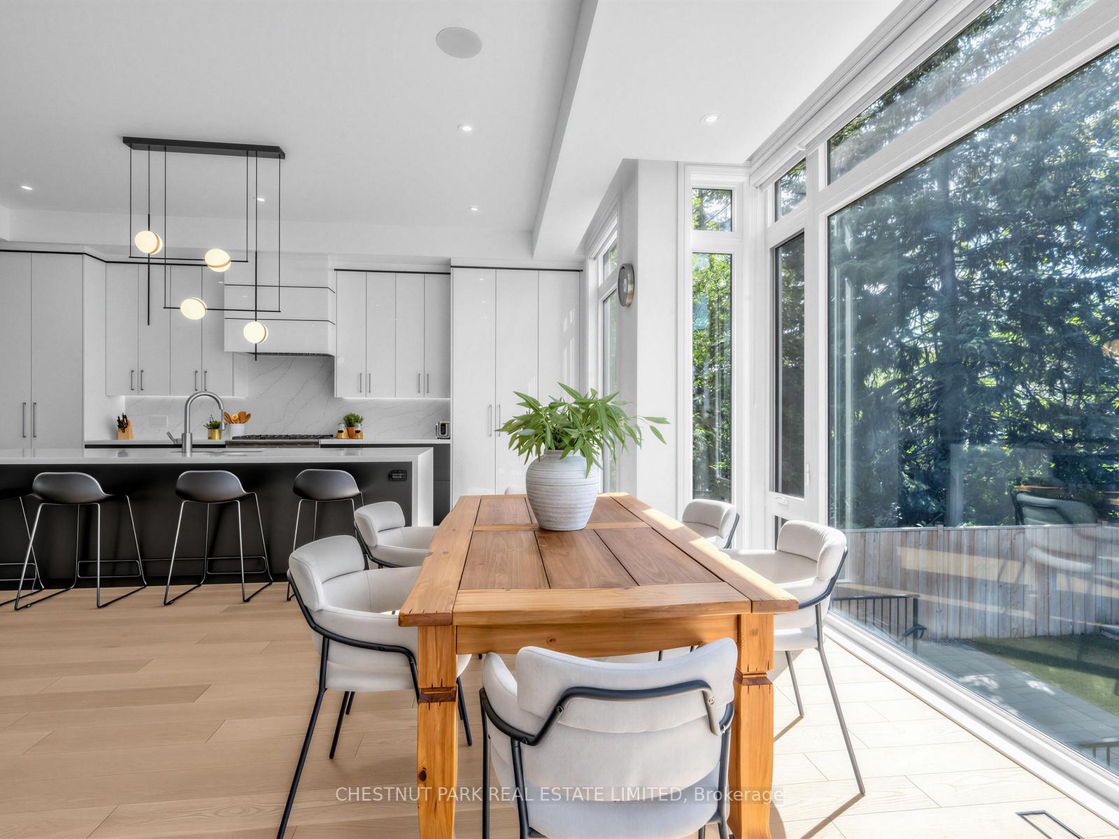 Photo 16 of 86 Lynnhaven Road, Toronto, Englemount-Lawrence — HOMEH