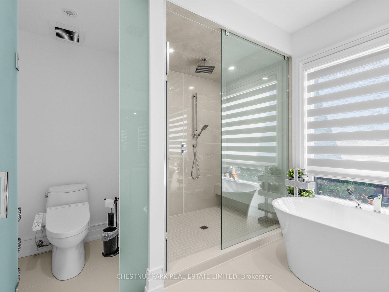 Photo 26 of 86 Lynnhaven Road, Toronto, Englemount-Lawrence — HOMEH