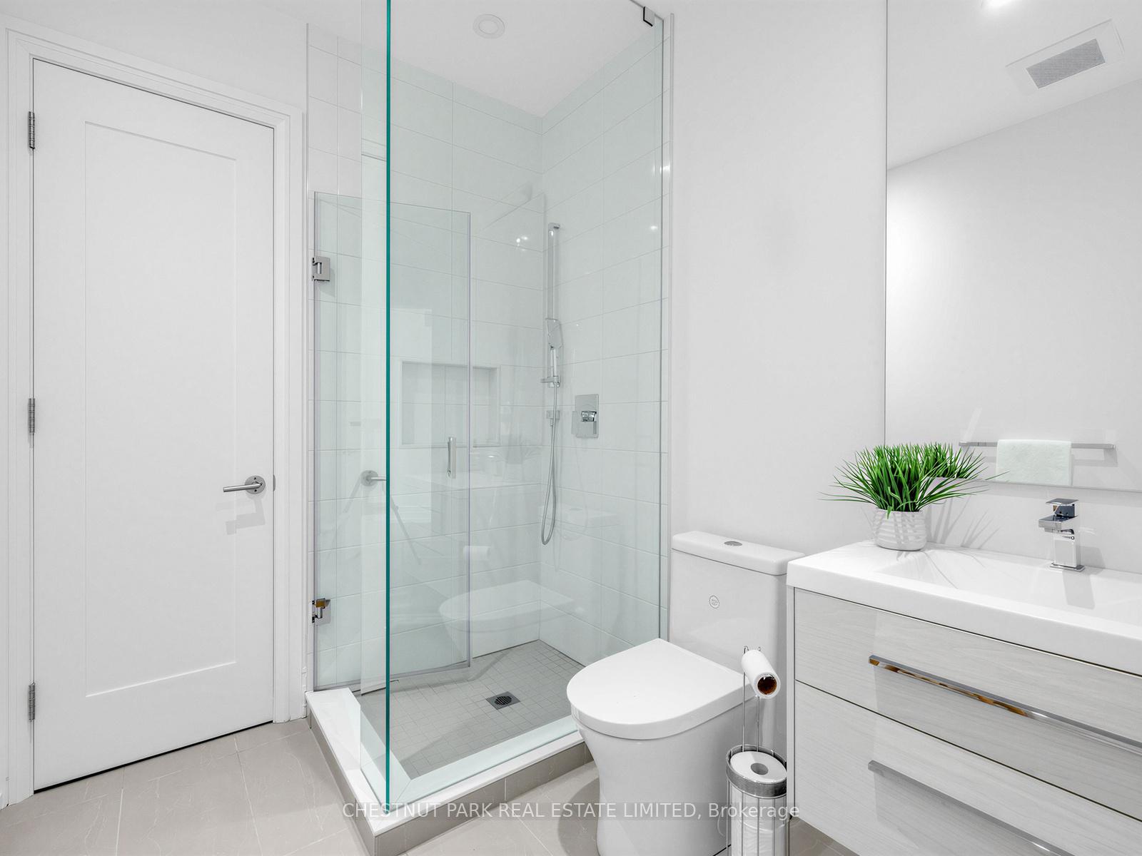 Photo 30 of 86 Lynnhaven Road, Toronto, Englemount-Lawrence — HOMEH