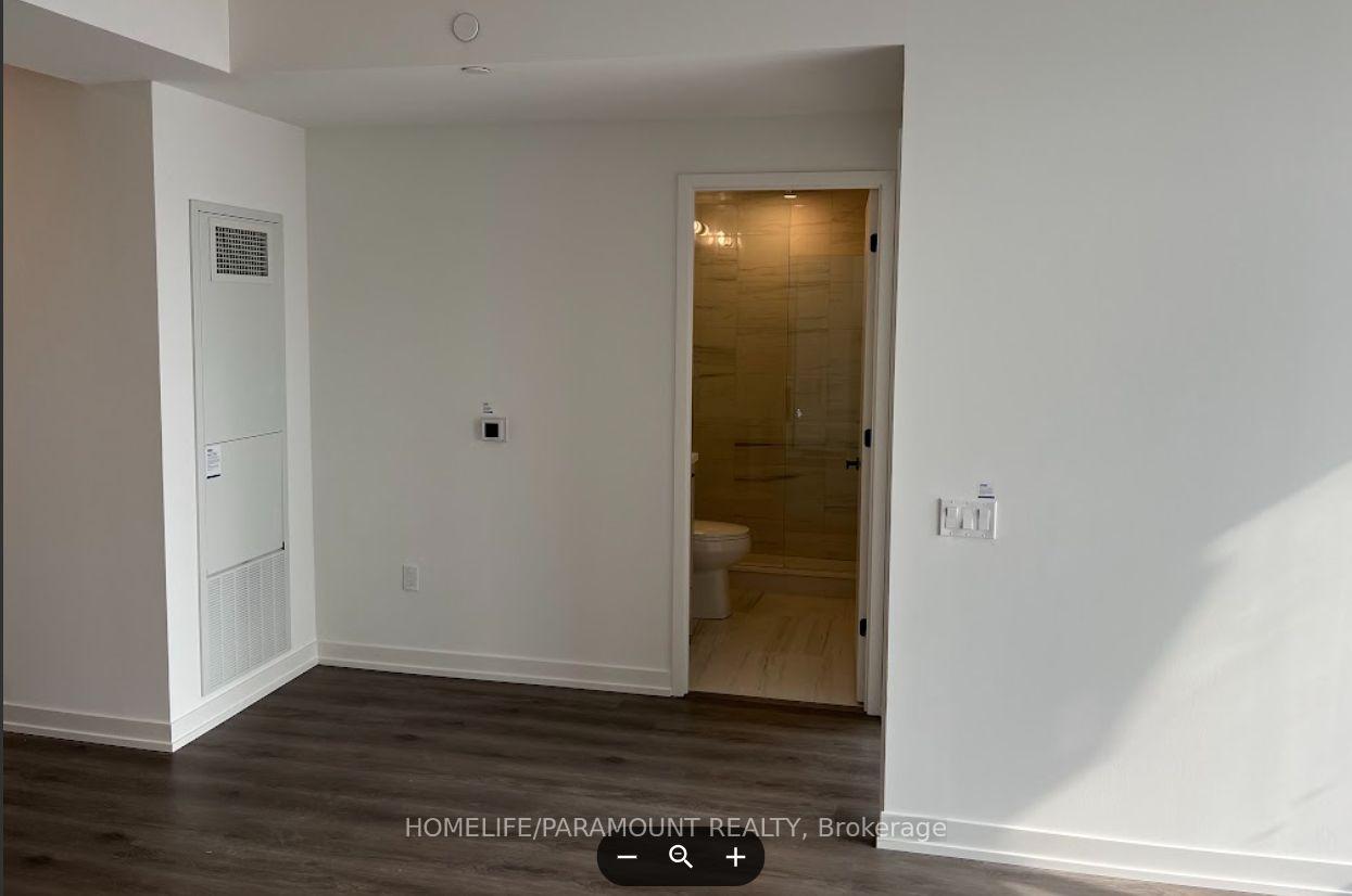 Photo 16 of Unit 1705, 28 Interchange Way, Vaughan, Vaughan Corporate Centre — HOMEH