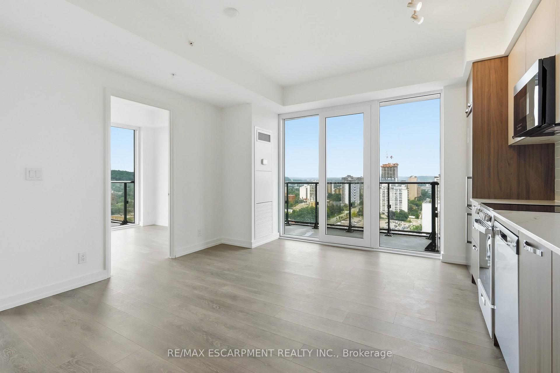 Photo 7 of Unit 2113, 75 James Street S, Hamilton, Durand — HOMEH