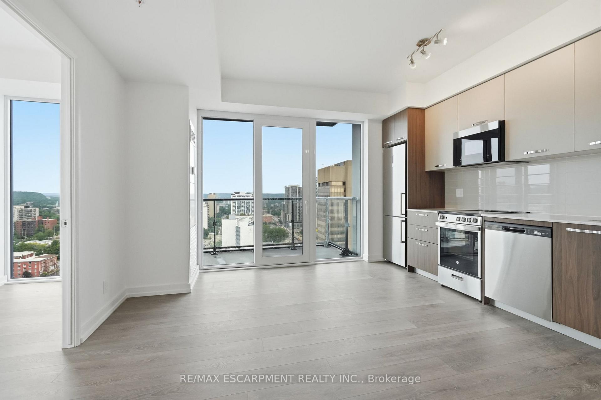 Photo 8 of Unit 2113, 75 James Street S, Hamilton, Durand — HOMEH