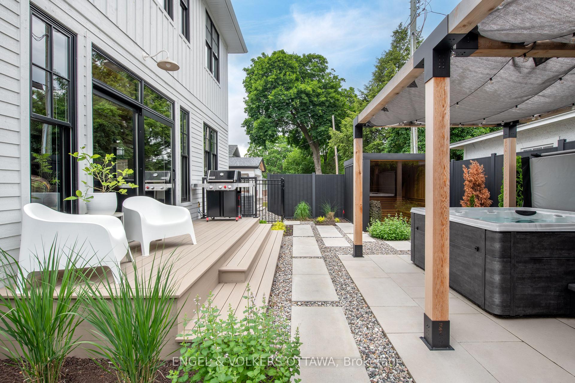 Photo 27 of 551 Hillcrest Avenue, Ottawa, McKellar/Highland — HOMEH
