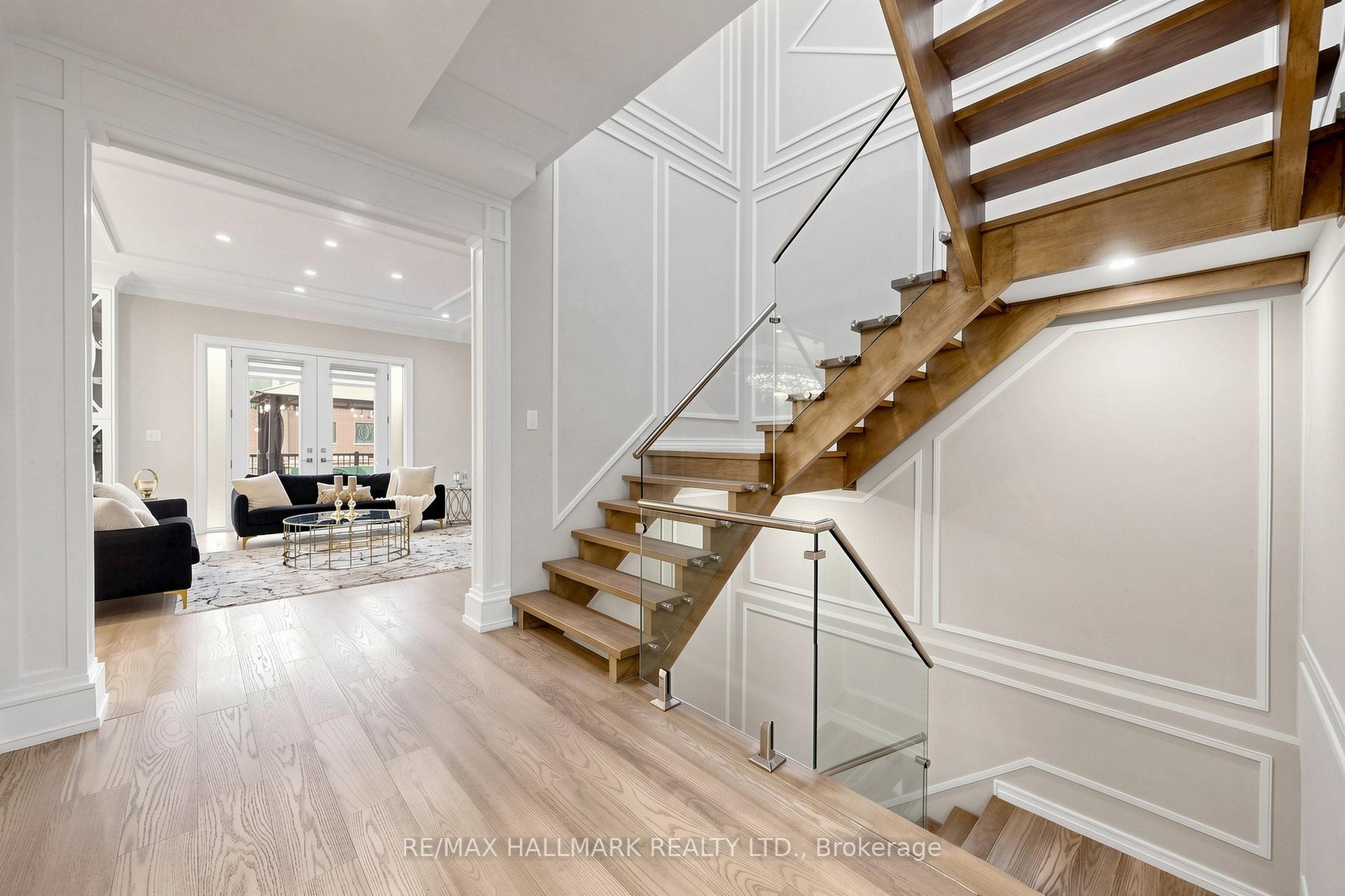 Photo 24 of 901 Wingarden Crescent, Pickering, Dunbarton — HOMEH