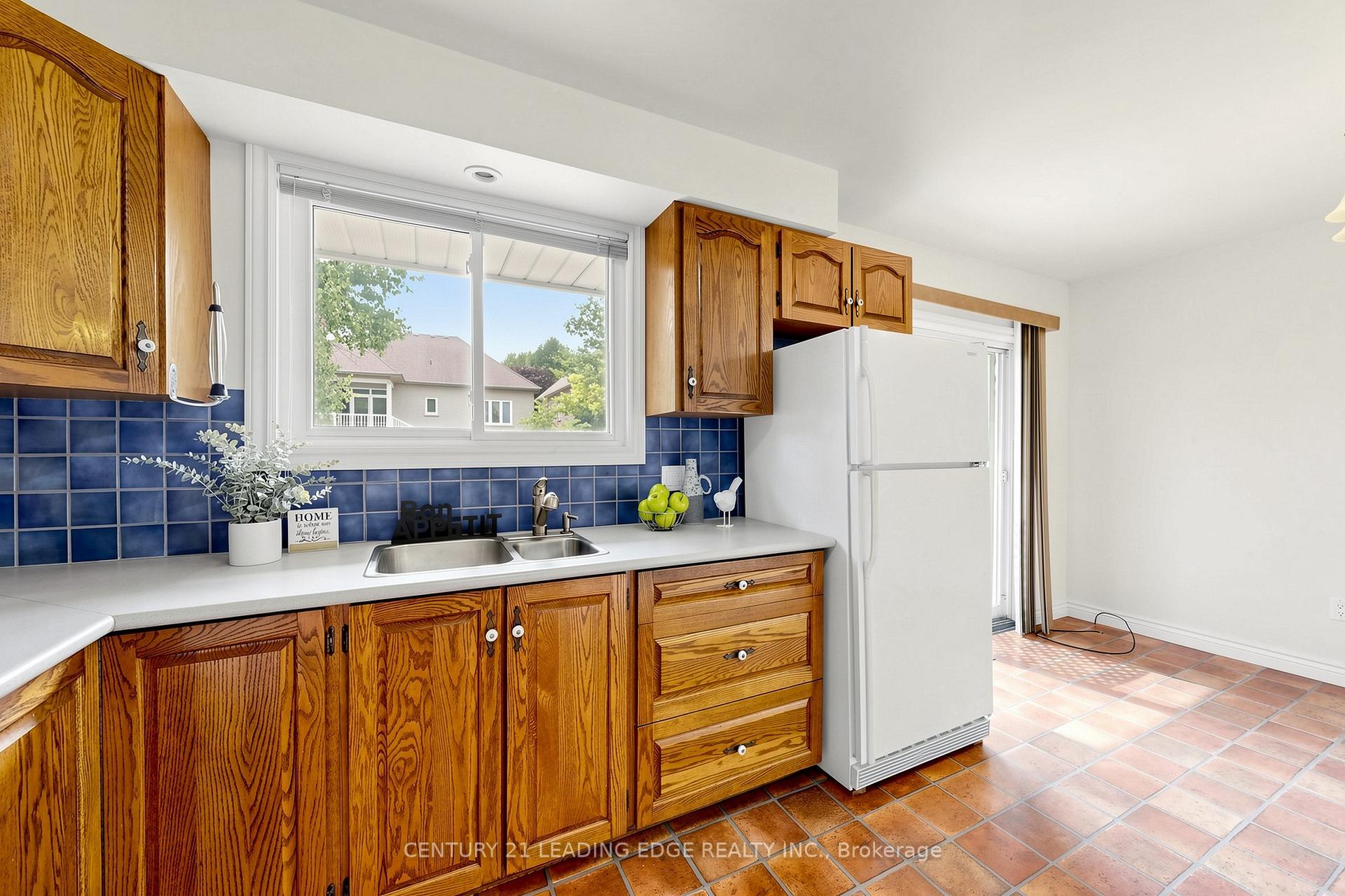 Photo 10 of 46 Ash Street, Scugog, Port Perry — HOMEH