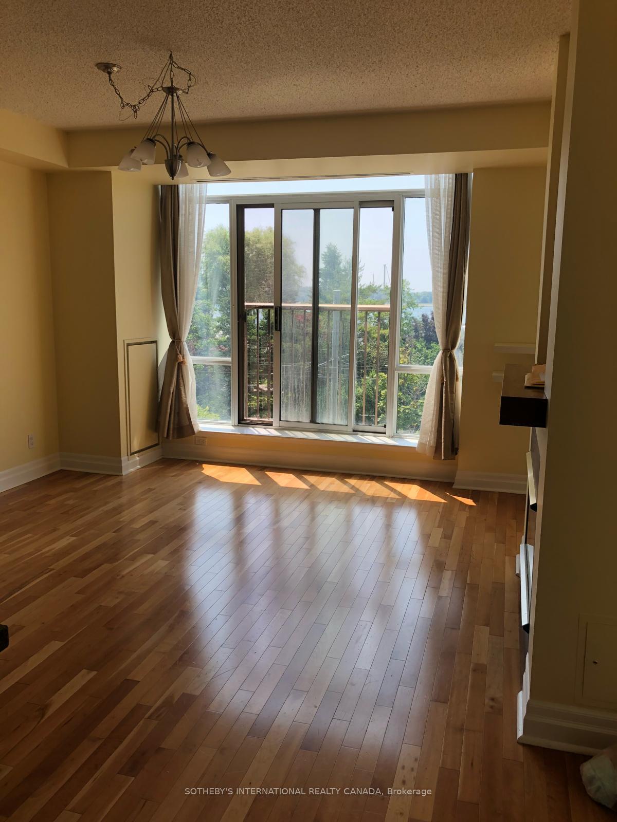 Photo 12 of Unit 302E, 500 Queens Quay W, Toronto, Waterfront Communities — HOMEH