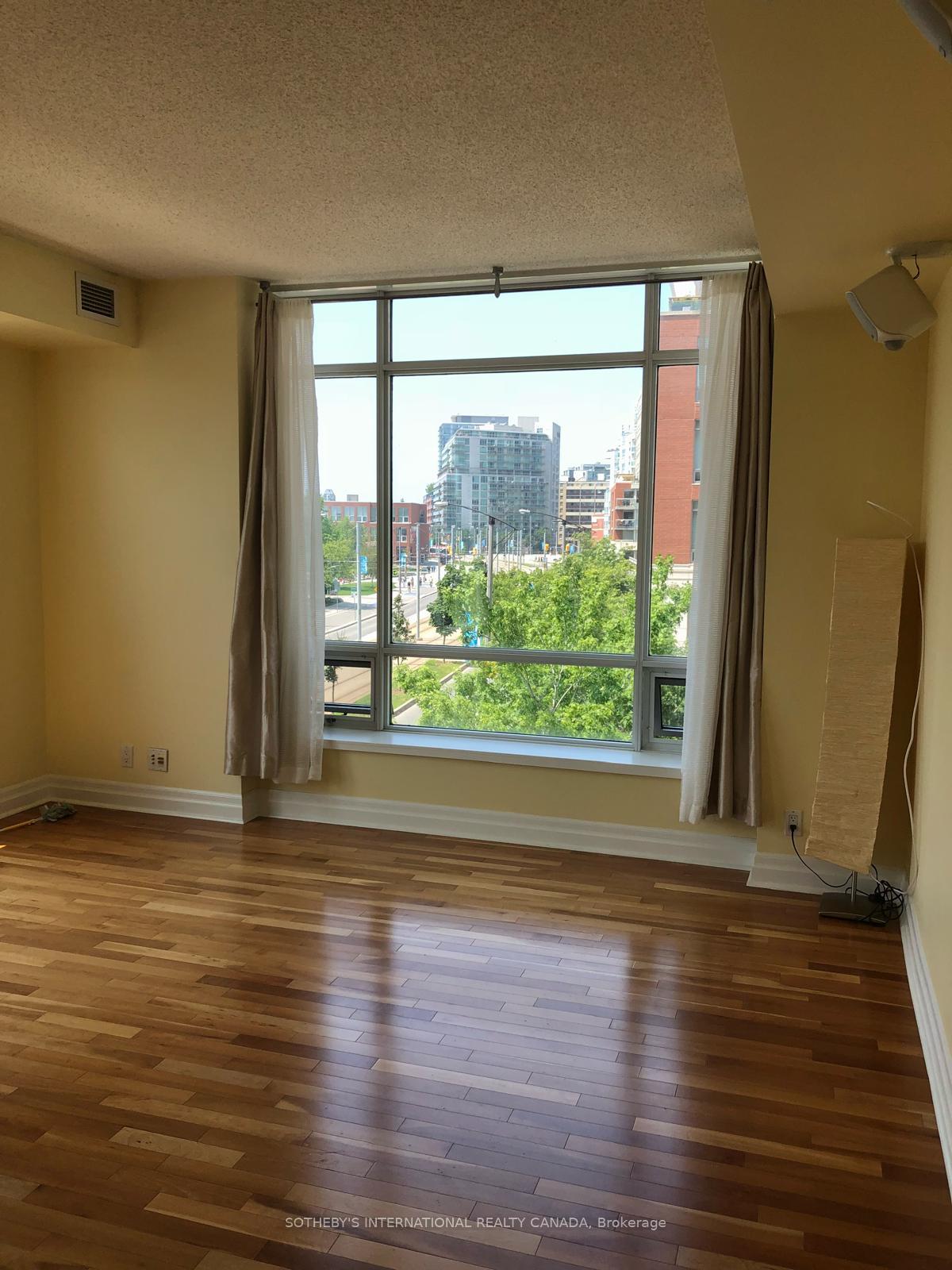 Photo 15 of Unit 302E, 500 Queens Quay W, Toronto, Waterfront Communities — HOMEH