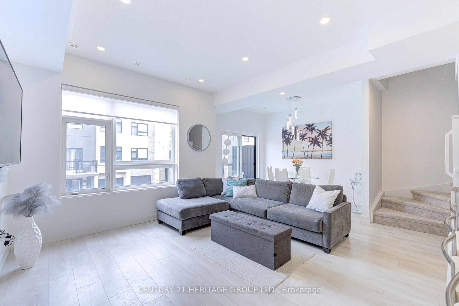 Photo 6 of Unit 38, 1121 Cooke Boulevard, Burlington, LaSalle — HOMEH