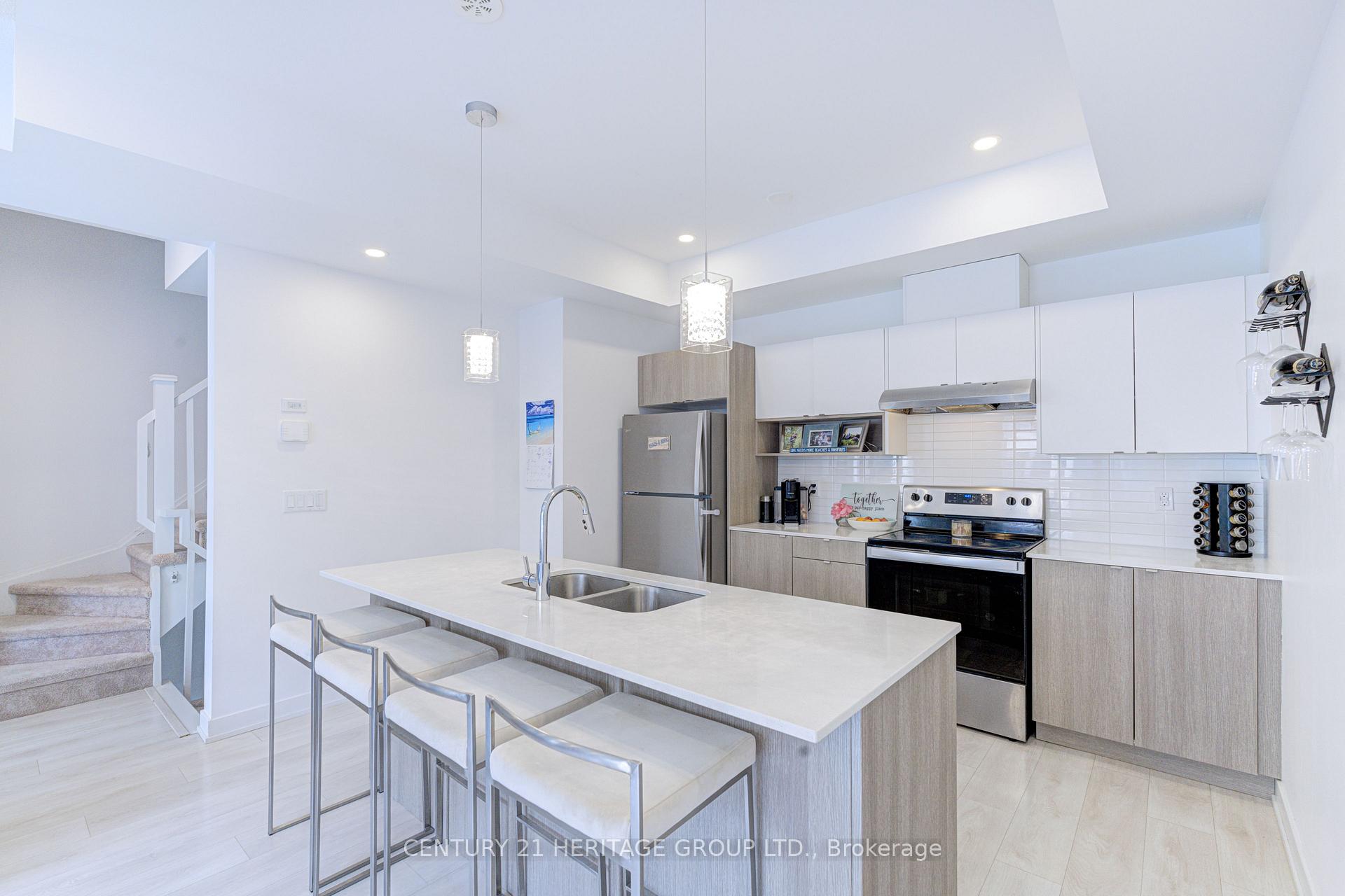 Photo 8 of Unit 38, 1121 Cooke Boulevard, Burlington, LaSalle — HOMEH