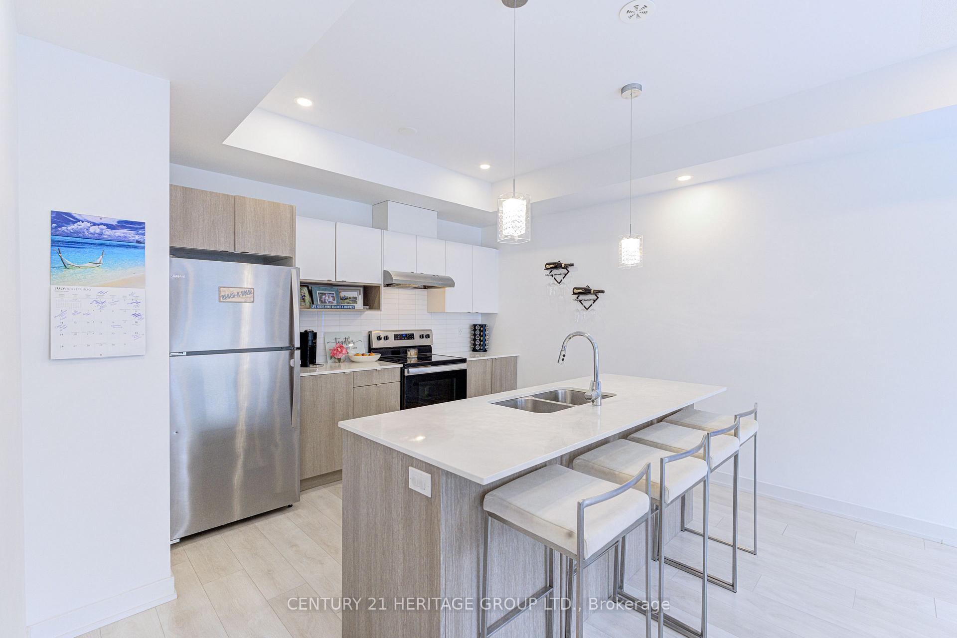 Photo 9 of Unit 38, 1121 Cooke Boulevard, Burlington, LaSalle — HOMEH