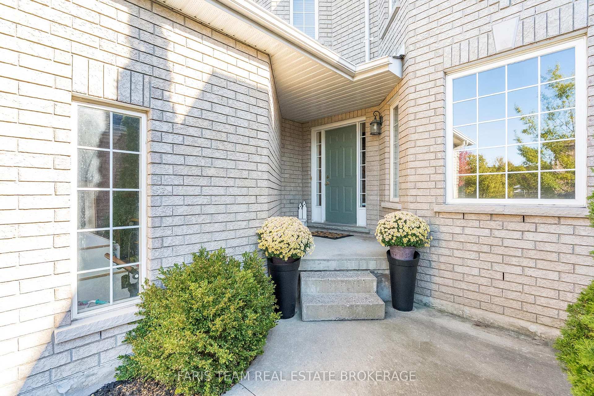 Photo 5 of 63 Jagges Drive, Barrie, Edgehill Drive — HOMEH