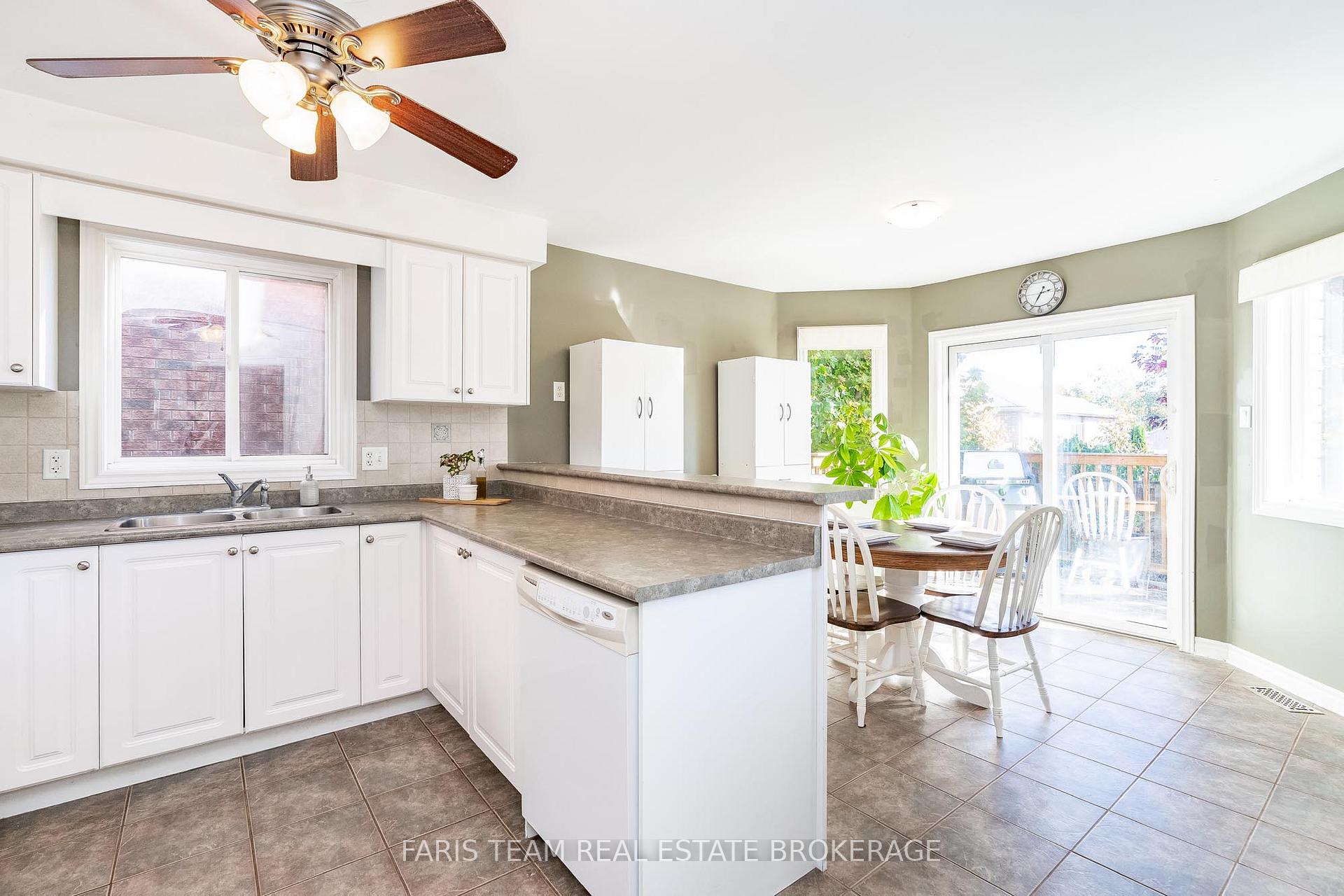 Photo 10 of 63 Jagges Drive, Barrie, Edgehill Drive — HOMEH