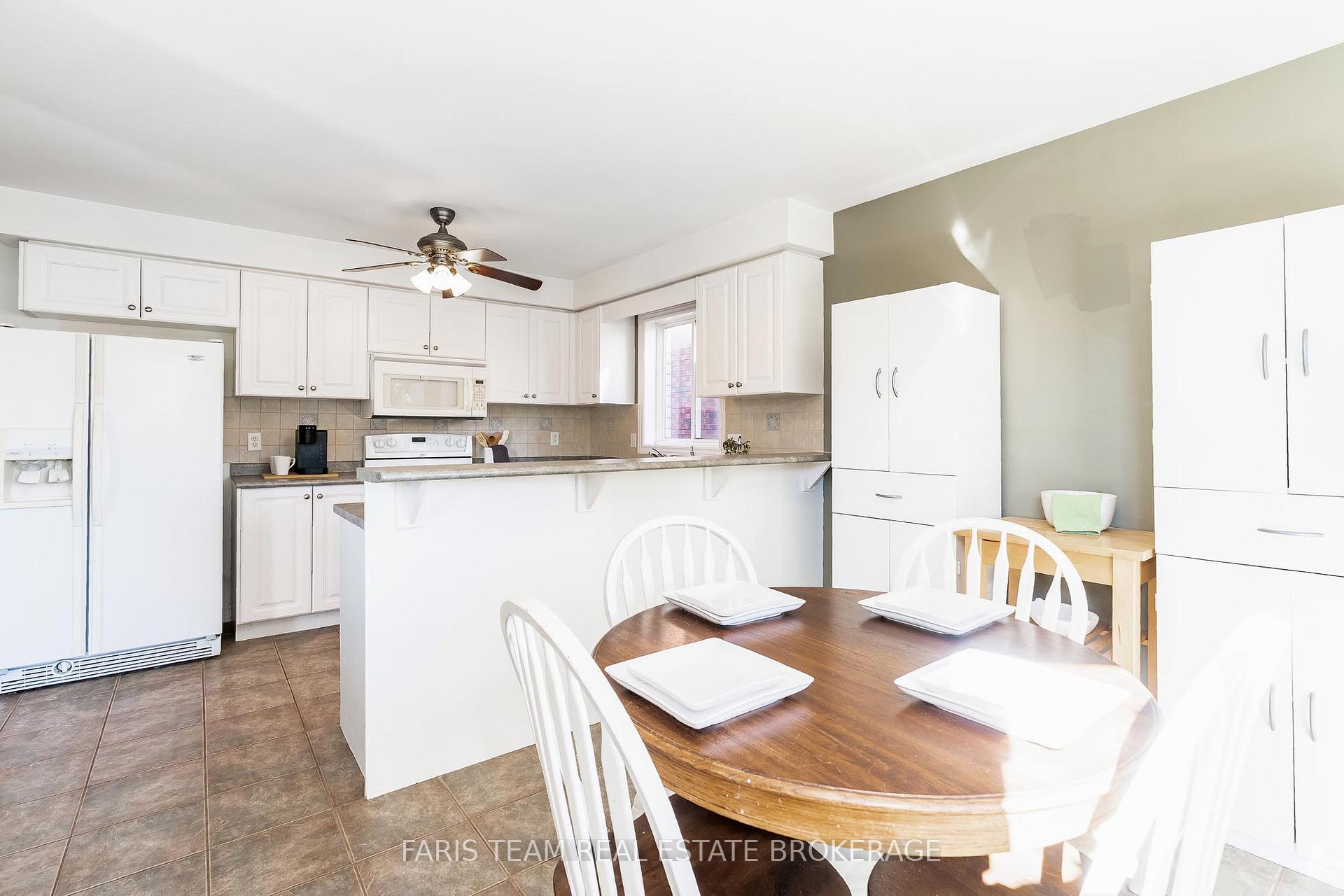 Photo 12 of 63 Jagges Drive, Barrie, Edgehill Drive — HOMEH