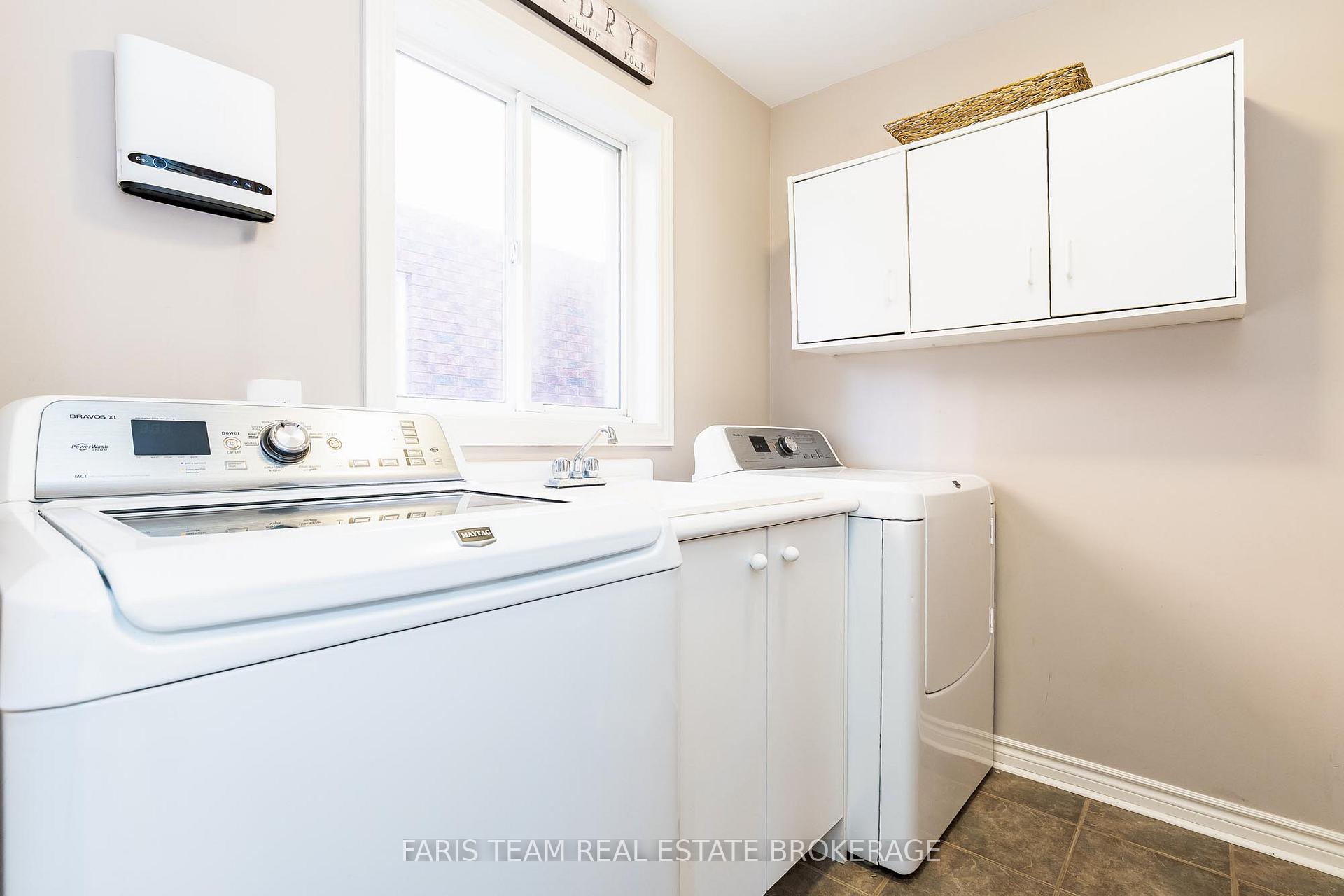 Photo 21 of 63 Jagges Drive, Barrie, Edgehill Drive — HOMEH