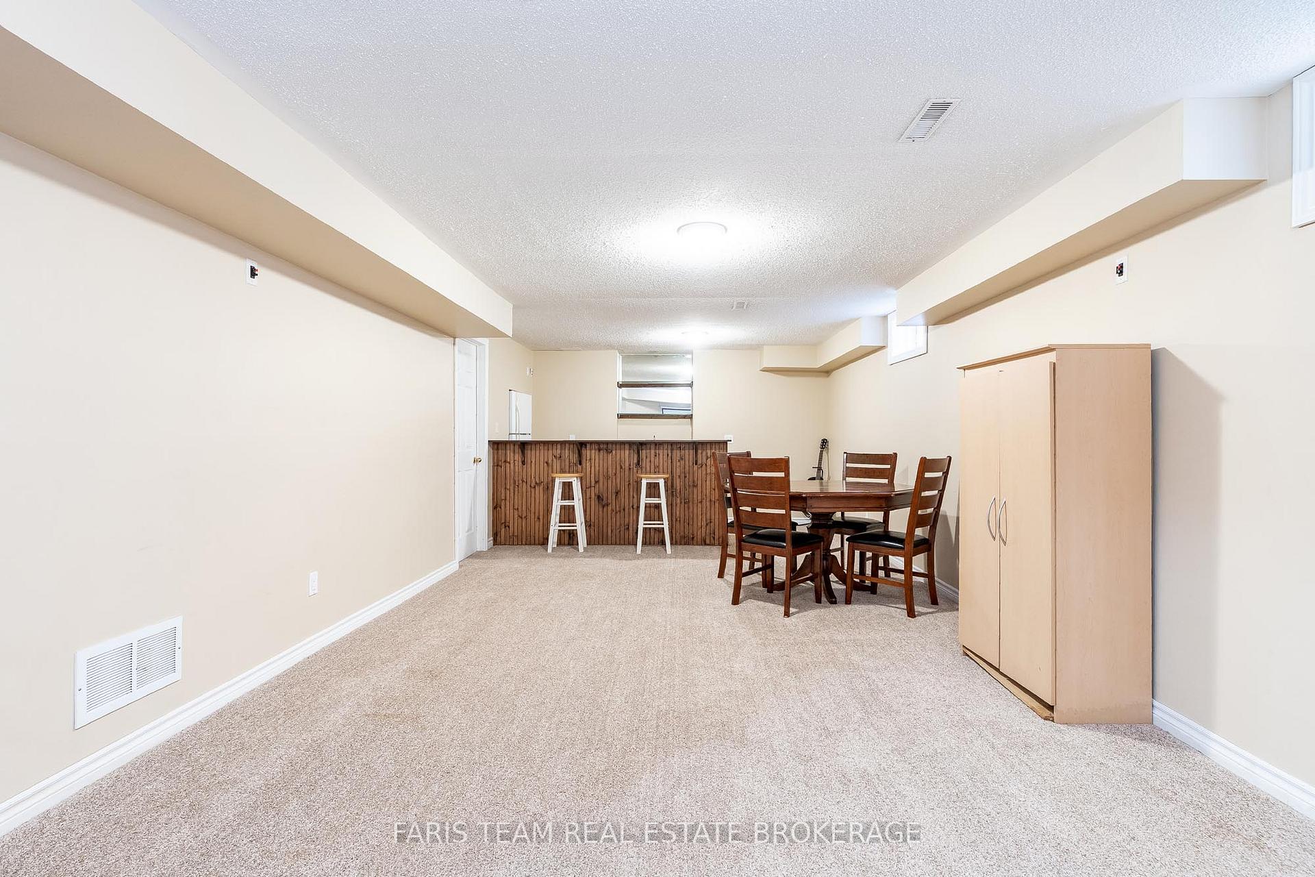Photo 30 of 63 Jagges Drive, Barrie, Edgehill Drive — HOMEH